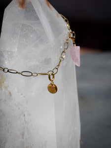 Chaîne de cheville Quartz rose et breloques en acier inoxydable