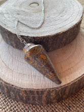 Charger l&#39;image dans la galerie, Pendule Jaspe fossile
