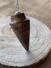 Charger l&#39;image dans la galerie, Pendule Jaspe fossile
