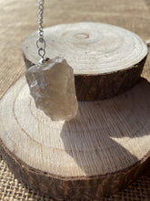 Charger l&#39;image dans la galerie, Pendule Pierres Naturelles Brut
