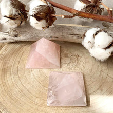 Charger l&#39;image dans la galerie, Pyramide Quartz Rose
